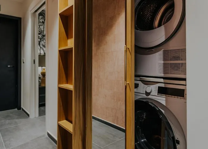 Mercury Tower 5-star St Julians Apartment *