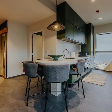 Mercury Tower 5-star St Julians San Ġiljan